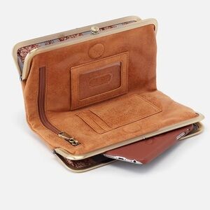 NWOT HOBO Lauren Wallet — no dust cover or tag — PLEASE READ